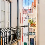 Romantic Alfama Getaway アパート リスボン